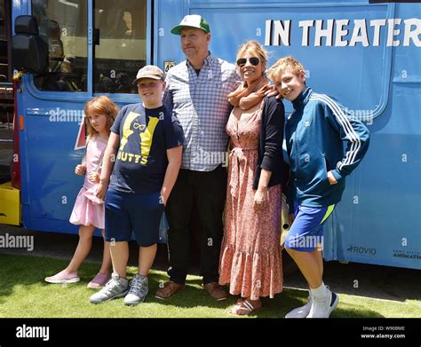 LOS ANGELES, CA - AUGUST 10: Matt Walsh (C) and family attend the ...