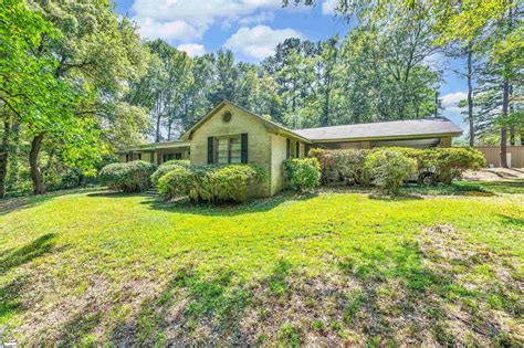 1307 NE Main St, Simpsonville, SC 29681 | MLS# 1508319 | Trulia