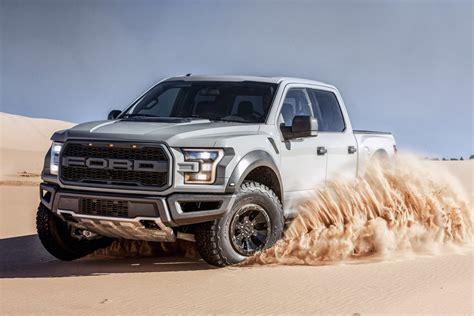 2017 Ford F-150 Raptor SuperCrew unveiled at Detroit with 10spd auto ...