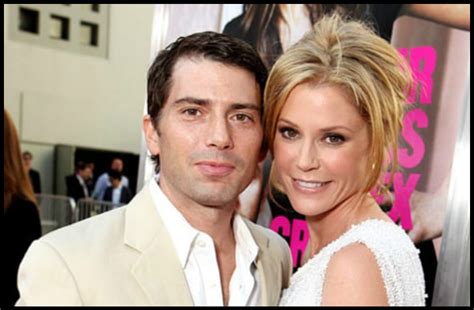 Julie Bowen Husband Age Difference