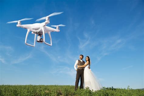 Trend alert: Wedding Drones - Cozy living