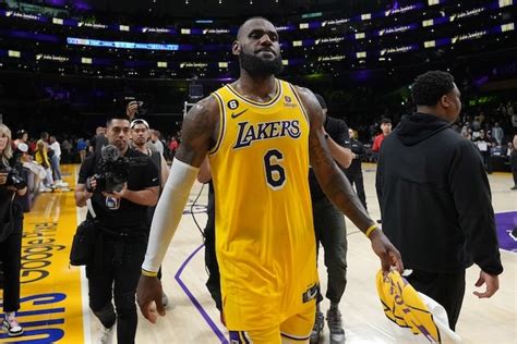 LeBron James Not Concerned With Lakers Getting Comfortable With 3-1 ...