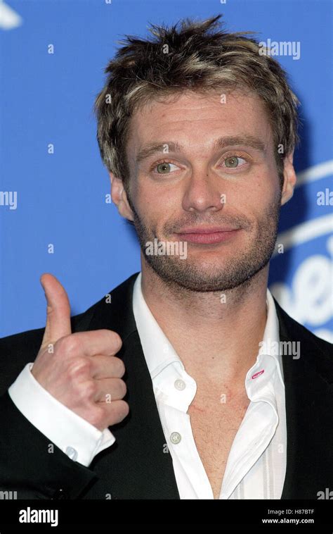 RYAN SEACREST AMERICAN IDOL 2 FINALS UNIVERSAL AMPHITHEATRE LOS ANGELES USA 21 May 2003 Stock ...