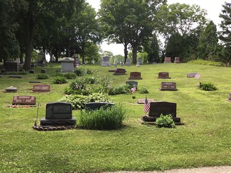 Saint Francis Borgia Catholic Cemetery in Cedarburg, Wisconsin - Find a ...