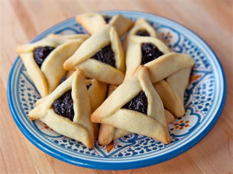 Learn to make buttery hamantaschen dough, easy to work with for any ...