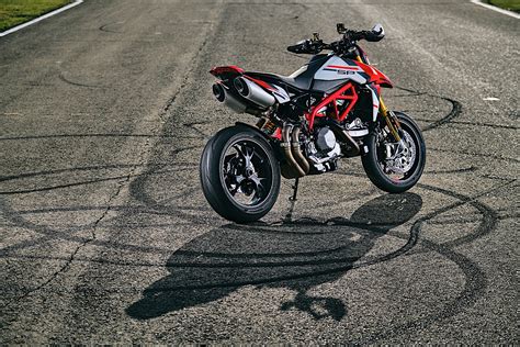 Ducati Hypermotard 950 SP Goes for MotoGP Look, Family Cuts Back on ...