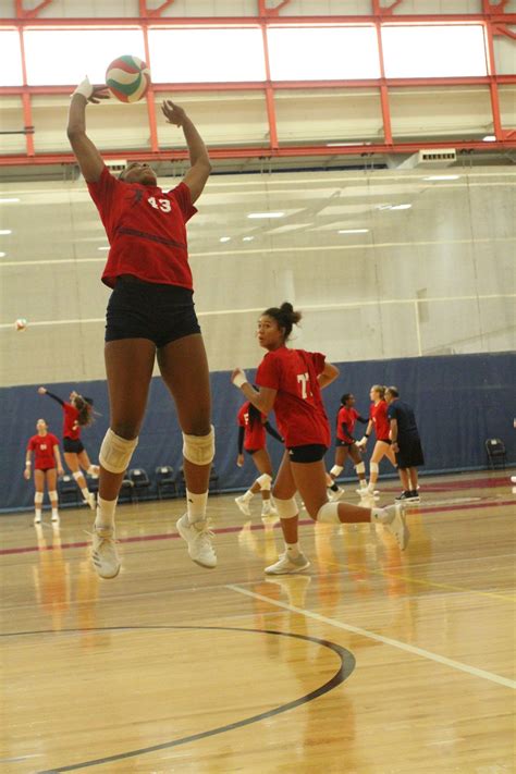 Volleyball Setter Drills 2 Person Volleyball Drills To Help Setting