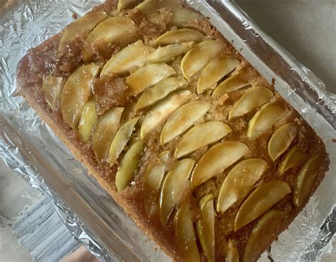 Upside Apple Honey cake for Rosh Hashanah : r/Judaism