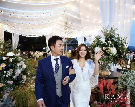 Lee Si Young Reveals Photos Of Her Beautiful Wedding | Soompi