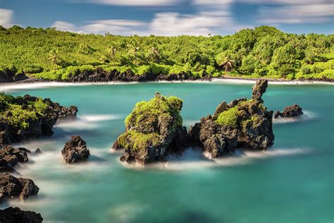 Black sand Beach at Waianapanapa State park Photograph by Pierre Leclerc Photography - Fine Art ...