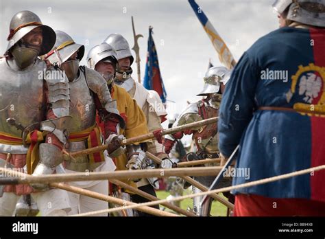 Reenactment of a medieval battle, the battle of Tewkesbury of 1471, Gloucestershire, UK Stock ...