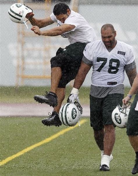 Mike Tannenbaum leaves Jets' options open at right tackle - nj.com