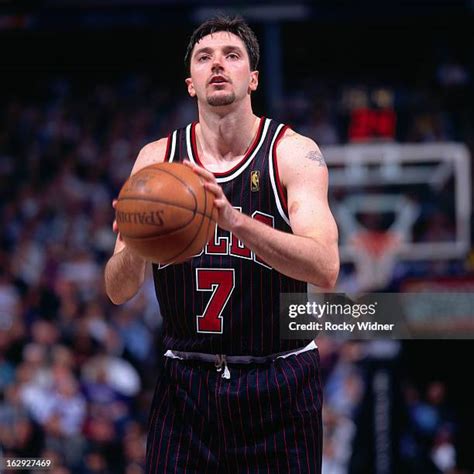 Toni Kukoc Bulls Photos and Premium High Res Pictures - Getty Images