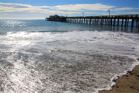 Capitola Wharf, Capitola, CA - California Beaches