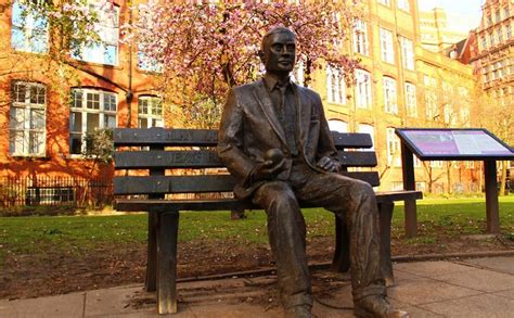 √ Alan Turing Statue - Alan Turing Statue Manchester Uk Stock Image ...