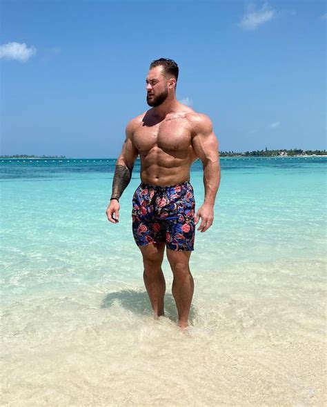 Chris Bumstead on Instagram: “Beach season is coming👀 There’s still ...