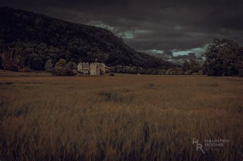 The 12 Most Haunted Castles in Scotland | Haunted Rooms®