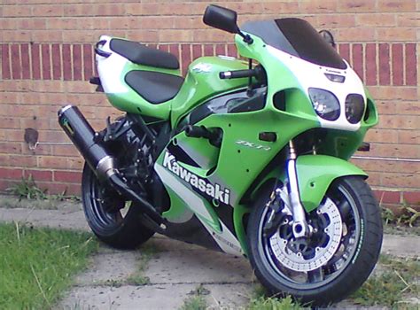 KAWASAKI ZX-7R - Image #1