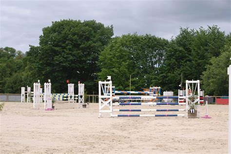 Show Jumping Classes: An International Guide