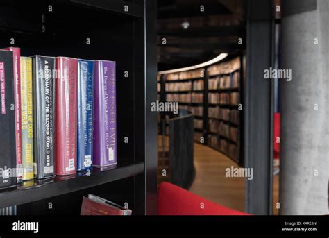 Library of birmingham interior hi-res stock photography and images - Alamy