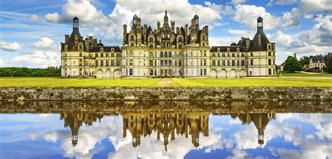 Loire Valley Castles Tours from Paris: Chambord, Chenonceaux & Amboise | Blue Fox Travel