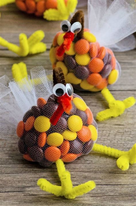 Fun & Simple Thanksgiving Crafts to Make This Year - Crazy Little Projects