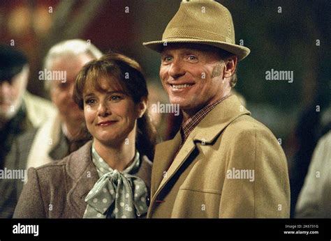 DEBRA WINGER, ED HARRIS, RADIO, 2003 Stock Photo - Alamy