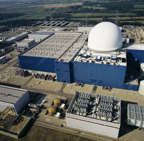 Sizewell B nuclear power station - Stock Image - T170/0556 - Science ...