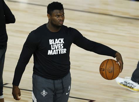 New Orleans Pelicans: Zion Williamson looks slim, happy in Men's Health