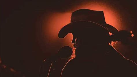 Chris Stapleton announces fifth studio album - The Music Universe