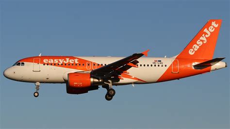 EasyJet A319-100 NUEVA OE-LQU (2009) @ Berlin Barcelona Re… | Flickr