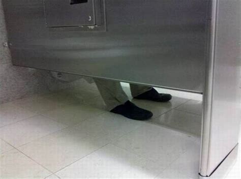 Toilet pranks (10 pics)