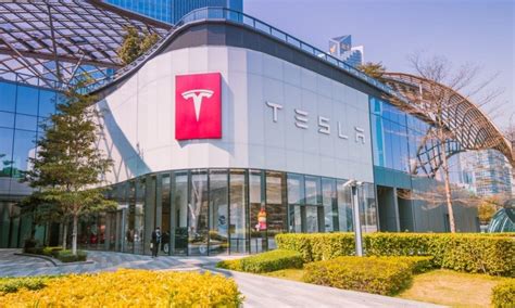 Tesla Looks To Set Up Design Center In China