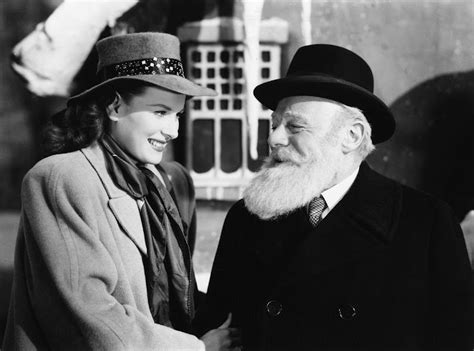 CLASSIC MOVIES: MIRACLE ON 34th STREET (1947)