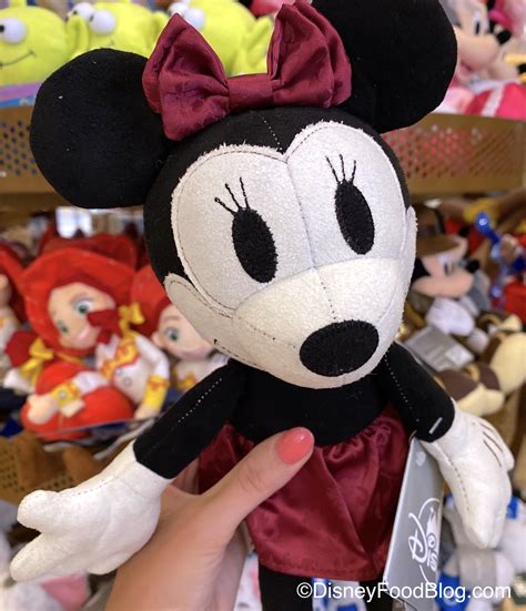 There’s An Adorable NEW Vintage-Inspired Minnie Mouse Plush in Disney World! - Disney Food ...