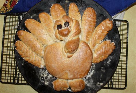 Once Upon a Family: Turkey Bread Centerpiece Recipe