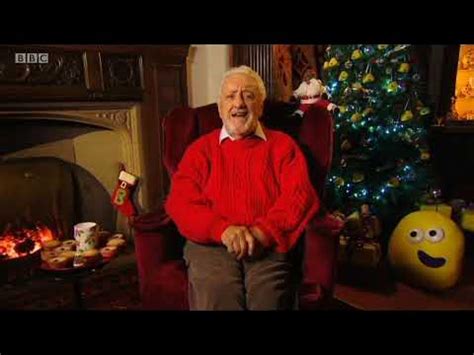 CBeebies Bedtime Stories 1x327 The Very Snowy Christmas - YouTube