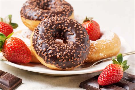 How to make Chocolate Glazed Donuts - Dunkin Donuts Copycat Recipe ...