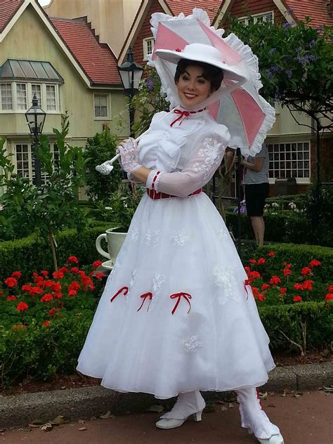 Mary Poppins, Epcot, Walt Disney World. Photo by Don Beene | Disney bucket list, Walt disney ...