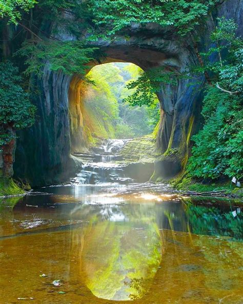 Nomizo no taki Fall in Shimizu Keiryu Park, Chiba, Japan, 濃溝の滝, 清水渓流, 千葉. 日本. 亀岩の洞窟 | Beautiful ...