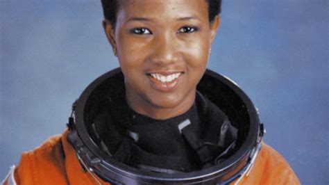 Groundbreaking astronaut and engineer Dr. Mae C. Jemison to speak at Carleton – News – Carleton ...