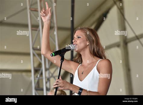 Oro-Medonte, Ontario, Canada. 7th August 2016. Kaitlin Kozell Stock ...