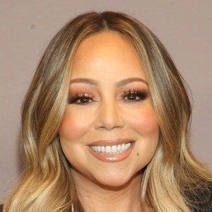 Mariah Carey - Bio, Facts, Family | Famous Birthdays