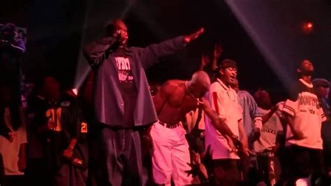 Tupac and Snoop - Gangsta Party live (1996) - YouTube