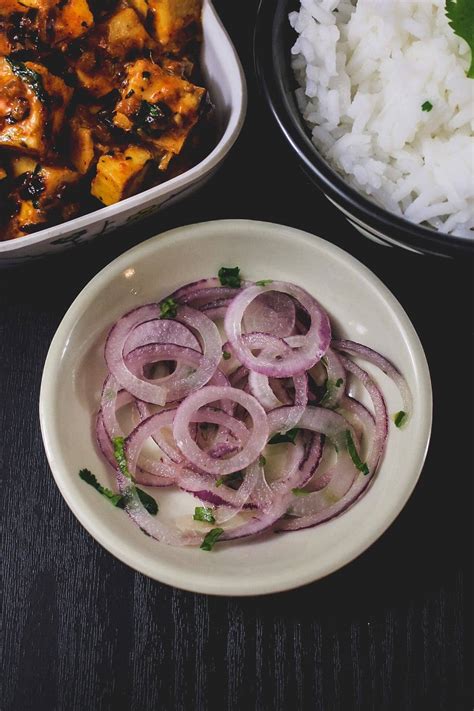 Indian Onion Salad (Laccha Pyaaz Recipe) - Spice Up The Curry