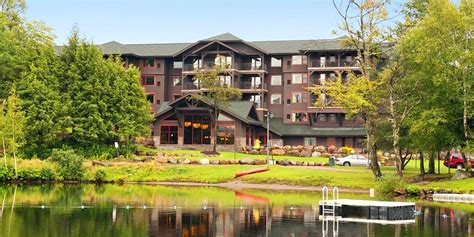 Hampton Inn & Suites Lake Placid | Travelzoo