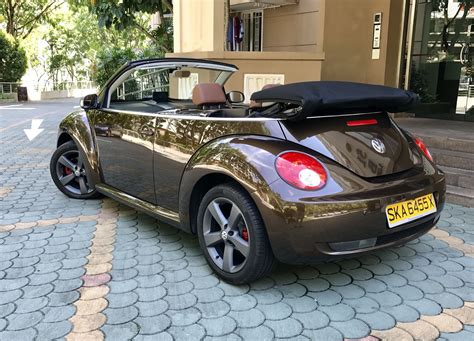 VW Beetle Cabriolet in Marrakesh brown