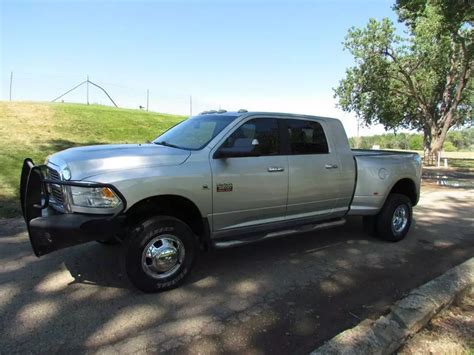 2011 Dodge RAM 3500 Towing Capacity Chart & Configurations - Camper Outdoor