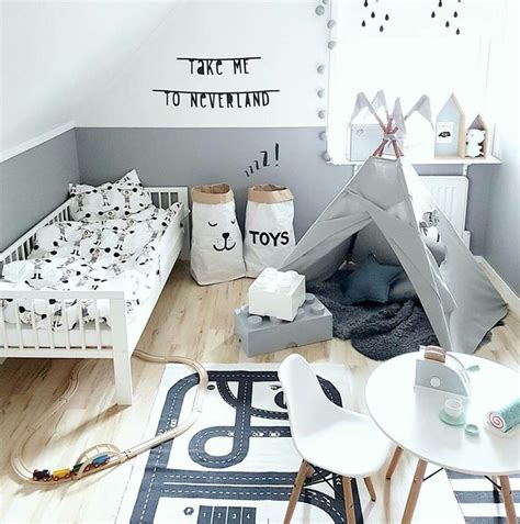 Wall Decals in Kids Rooms - by Kids Interiors | Toddler boys room, Baby ...