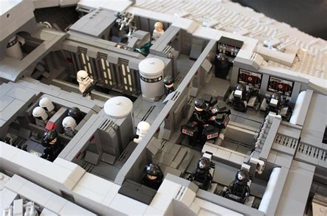 Giant 5ft-long LEGO Star Wars Imperial Star Destroyer "Tyrant" features incredible interior ...